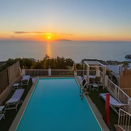 Il Paradiso Di Capri Panzió 4*